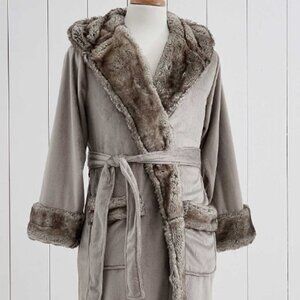 Pottery Barn Faux Fur Grey Ombre Robe